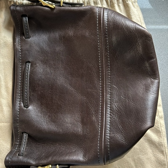 Classic Coventry Bucket bag in Wolf - Picture 5 of 6